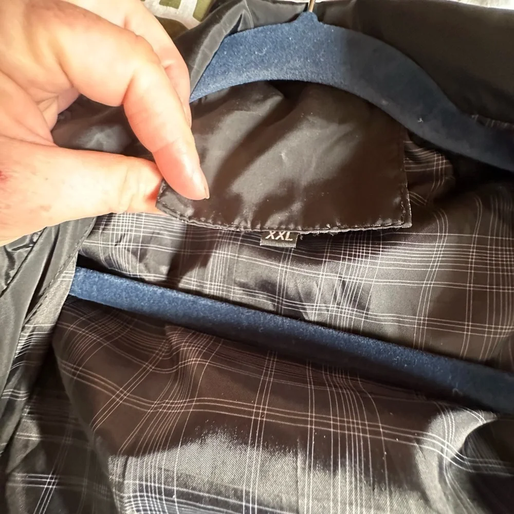 The North Face Men's Black Jacket, Plaid Lining, Lightweight